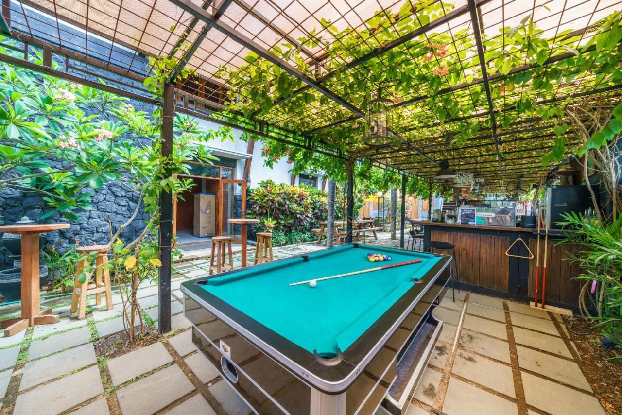 Black Pearl Hostel Canggu Exterior foto